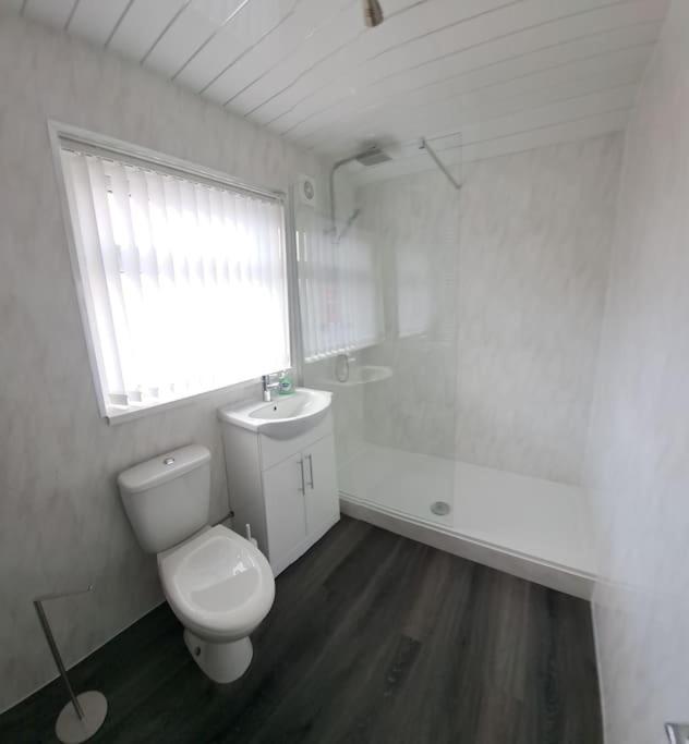 1 Bed Apart Dowlais Exterior foto