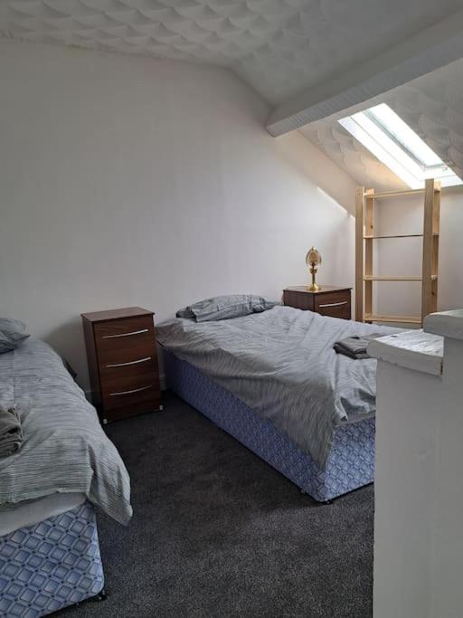 1 Bed Apart Dowlais Exterior foto